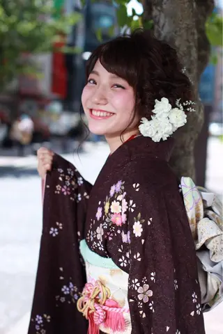 ロング ヘアアレンジ あやか 白髪ぼかしハイライトのヘアスタイル