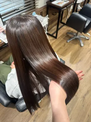 ロング カラー 石井 陽海のヘアスタイル