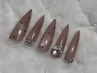 ロング Santolina Lilyのネイルデザイン