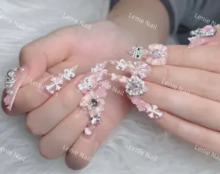 ネイル Lenie Nail Salonのネイルデザイン