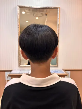 ショート 吉井 愛のヘアスタイル