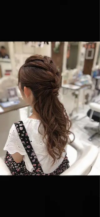 ロング ヘアアレンジ 🫧髪質改善艶カラー _マエダ 🫧のヘアスタイル
