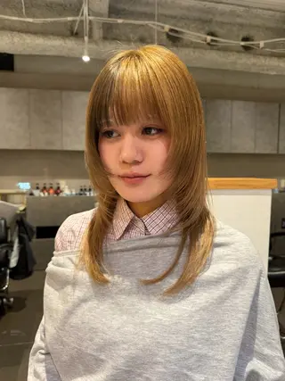 セミロング カラー 渚音 nanoのヘアスタイル