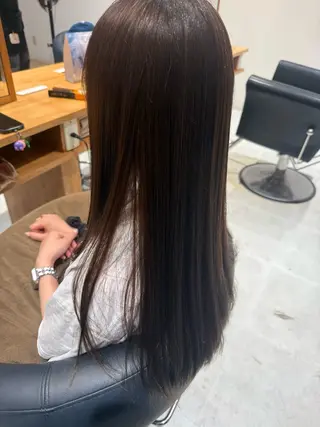 ロング 花田 梨佳のヘアスタイル