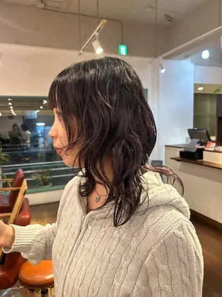 ミディアム 渡邊 穂乃美のヘアスタイル