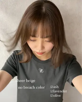 ミディアム 透明感オリーブ🫒/ ブリーチなしWカラーのヘアスタイル