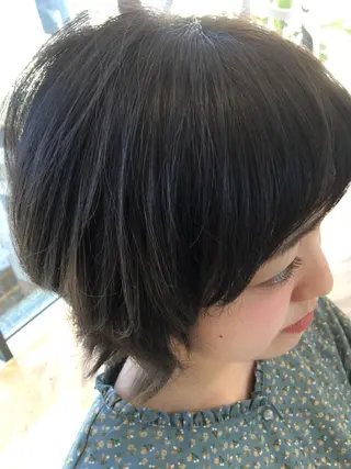 ショート アニメカラー髪質改善 🎀🐰堀川智史🎀のヘアスタイル