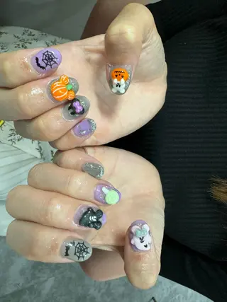 ネイル LAVISH 大和店 emi・:*+のネイルデザイン