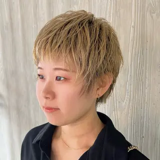 ショート オオバヤシ マホのヘアスタイル