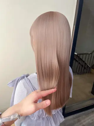 ロング カラー 似合わせベージュ 🍯ayumi🍯のヘアスタイル