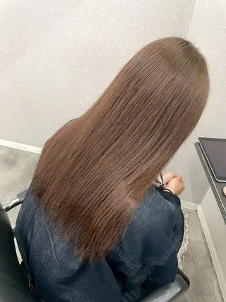ロング カラー N゜jillva ナンバージルバのヘアスタイル
