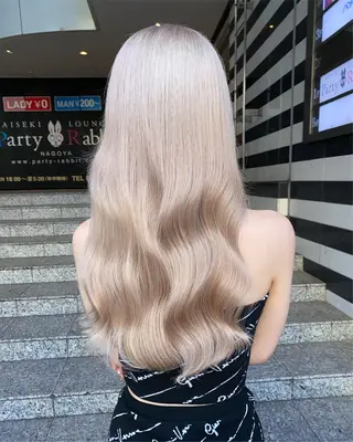 ロング カラー ブリーチ 透明感HIDEのヘアスタイル