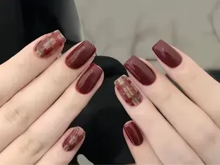ネイル KARI ネイルサロンのネイルデザイン