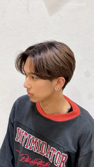 カラー メンズ 小田 暉のヘアスタイル