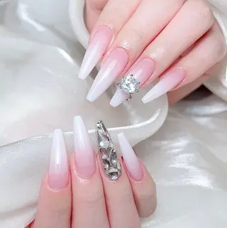 ネイル 🎀M nails✨ ビューティーのネイルデザイン