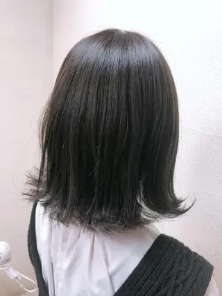 ミディアム 阿部 美咲のヘアスタイル