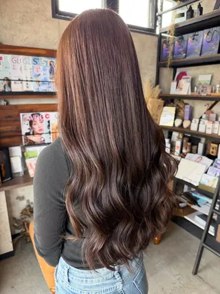 ロング カラー 羽間 有咲のヘアスタイル