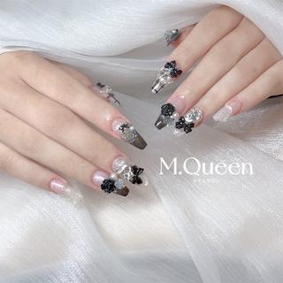 ネイル M.Queenネイル サロン天神今泉店のネイルデザイン