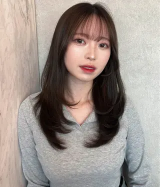 セミロング 🎀しゅな/韓国 レイヤー/うる艶のヘアスタイル