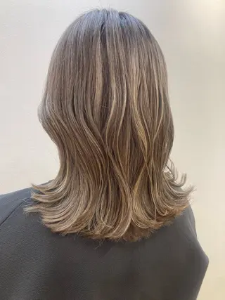 ミディアム カラー 店長 ✂️ムラカミ キラリのヘアスタイル