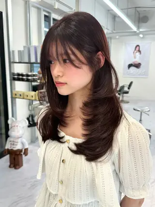 セミロング カラー Rita/髪質改善/ ブリーチなしWカラーのヘアスタイル