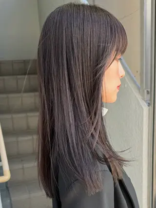 ミディアム カラー レイヤーカット 鈴木駿介のヘアスタイル