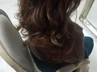 カラー ヘアアレンジ パーマ ロング See by merのマツエク・マツパデザイン
