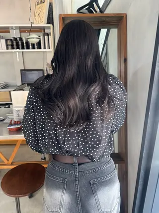 ロング カラー 薮 夏帆のヘアスタイル