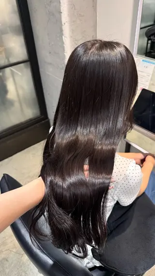 ロング カラー あんな🦋レイヤー カット/透明感カラーのヘアスタイル