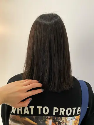 ミディアム 斉藤 瑞恵のヘアスタイル
