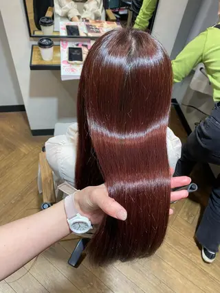 ロング カラー 檜谷 晴　顔周りカットのヘアスタイル