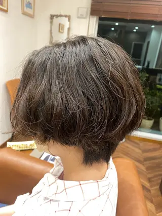 ショート パーマ 【似合わせカット 】🦋岩崎 美保🐾のヘアスタイル