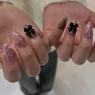 ネイル mikoto 🎀 艶々美フォルムのネイルデザイン