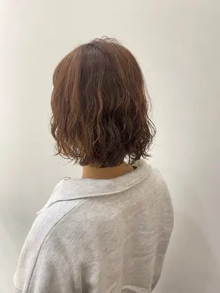 ミディアム 関 桃萌果のヘアスタイル