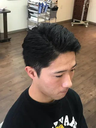 メンズ 中野 大士のヘアスタイル