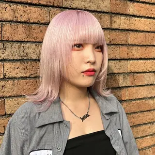 ミディアム ✨ブリーチ支持No1 複雑履歴修正/舘岡のヘアスタイル