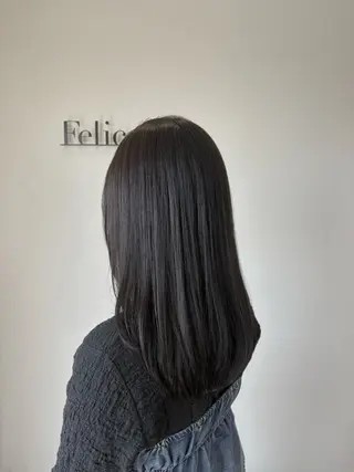 セミロング カラー 池澤 京華のヘアスタイル