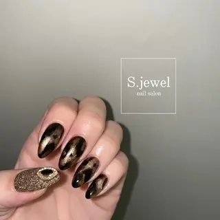 ネイル S. JEWELのネイルデザイン
