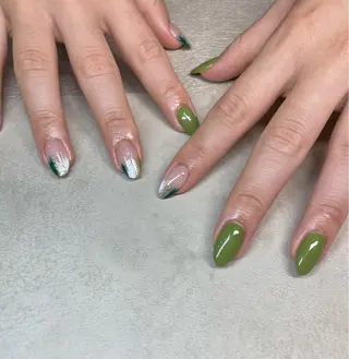 ネイル with hues AYAのネイルデザイン