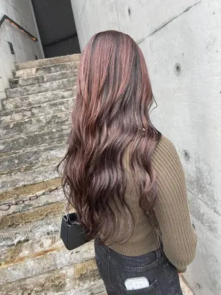 ロング ブリーチ縮毛矯正 LAFFYuiのヘアスタイル