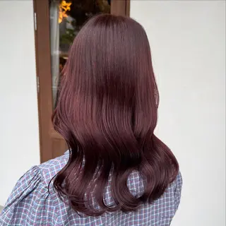 カラー 澤田 優のヘアスタイル