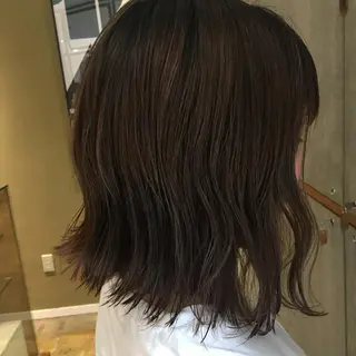 ミディアム カラー 相川 愛実のヘアスタイル