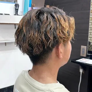 メンズ 透明感カラー 髪質 改善 Wカラー原心愛のヘアスタイル
