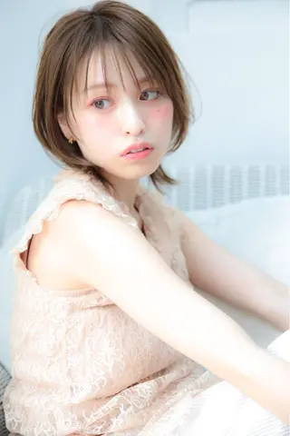 ショート カラー パーマ ヘアアレンジ メンズ キッズ ネイル マツエク・マツパ レイヤーカット/ 巻ける縮毛矯正のヘアスタイル