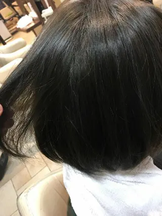 ミディアム カラー パーマ タッセルボブ× 美髪・髪質改善のヘアスタイル