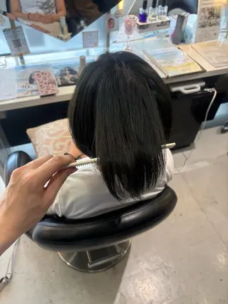ミディアム カラー 井上 慈温のヘアスタイル