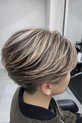 カラー メンズ 石井 圭祐のヘアスタイル