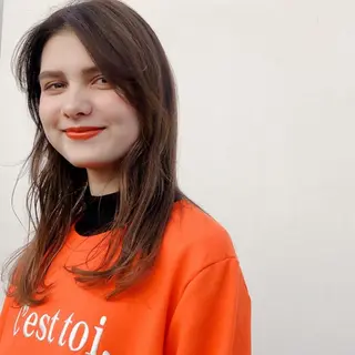 セミロング カラー マンツーマン 美容師💚コウブチのヘアスタイル