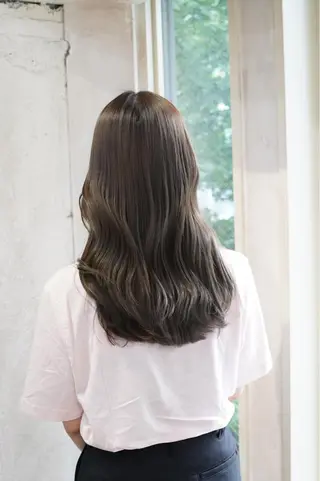 セミロング カラー ブリーチなし透明感 カラー/チサト🌿のヘアスタイル