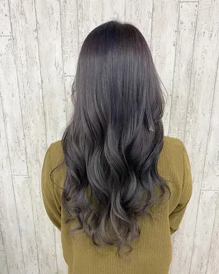 ロング カラー 勝河 怜楊のヘアスタイル